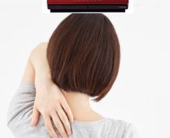 あなたの　そのスマホの持ち方  　大丈夫ですか？