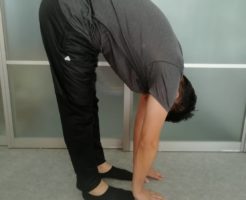 骨盤の傾いた方向に重心がのるシリーズ①