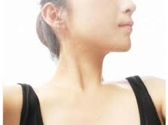 スマホ首に効く！胸鎖乳突筋のお手入れ方法