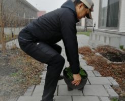 重い物の持ち上げ方